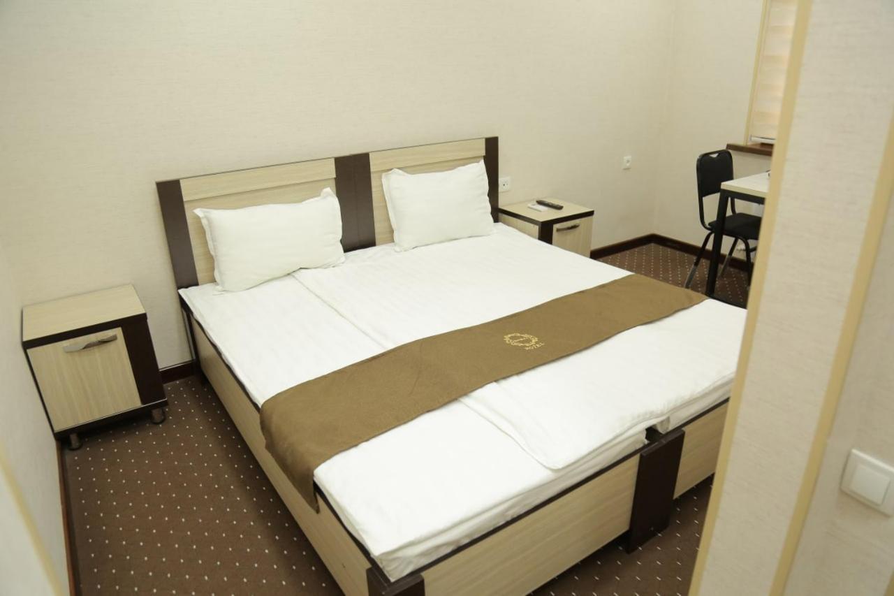 Premium Hotel 777 Tashkent Esterno foto