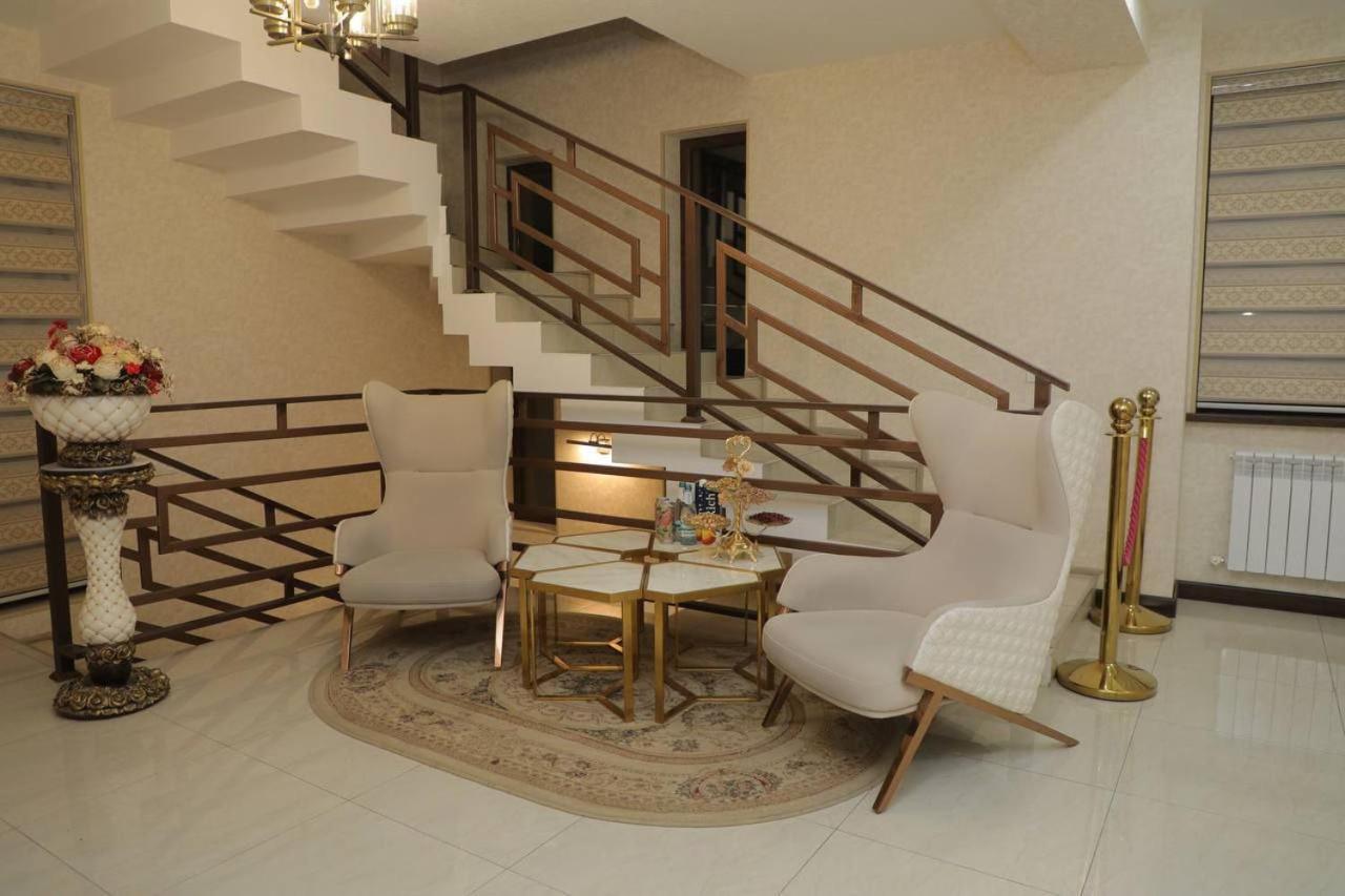 Premium Hotel 777 Tashkent Esterno foto